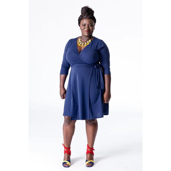 LuLaRoe Michelle Wrap Dress 2XL Navy Blue Solid Adjustable 3/4 Sleeve - Picture 4 of 10